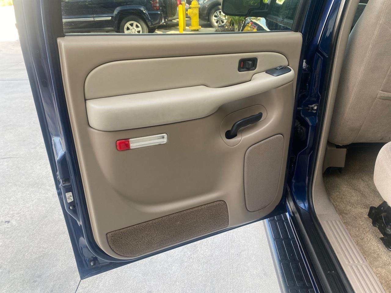 2001 Chevrolet Suburban LT 1 OWNER 44 SERVICES NO ACCIDENTS Pompano Beach FL