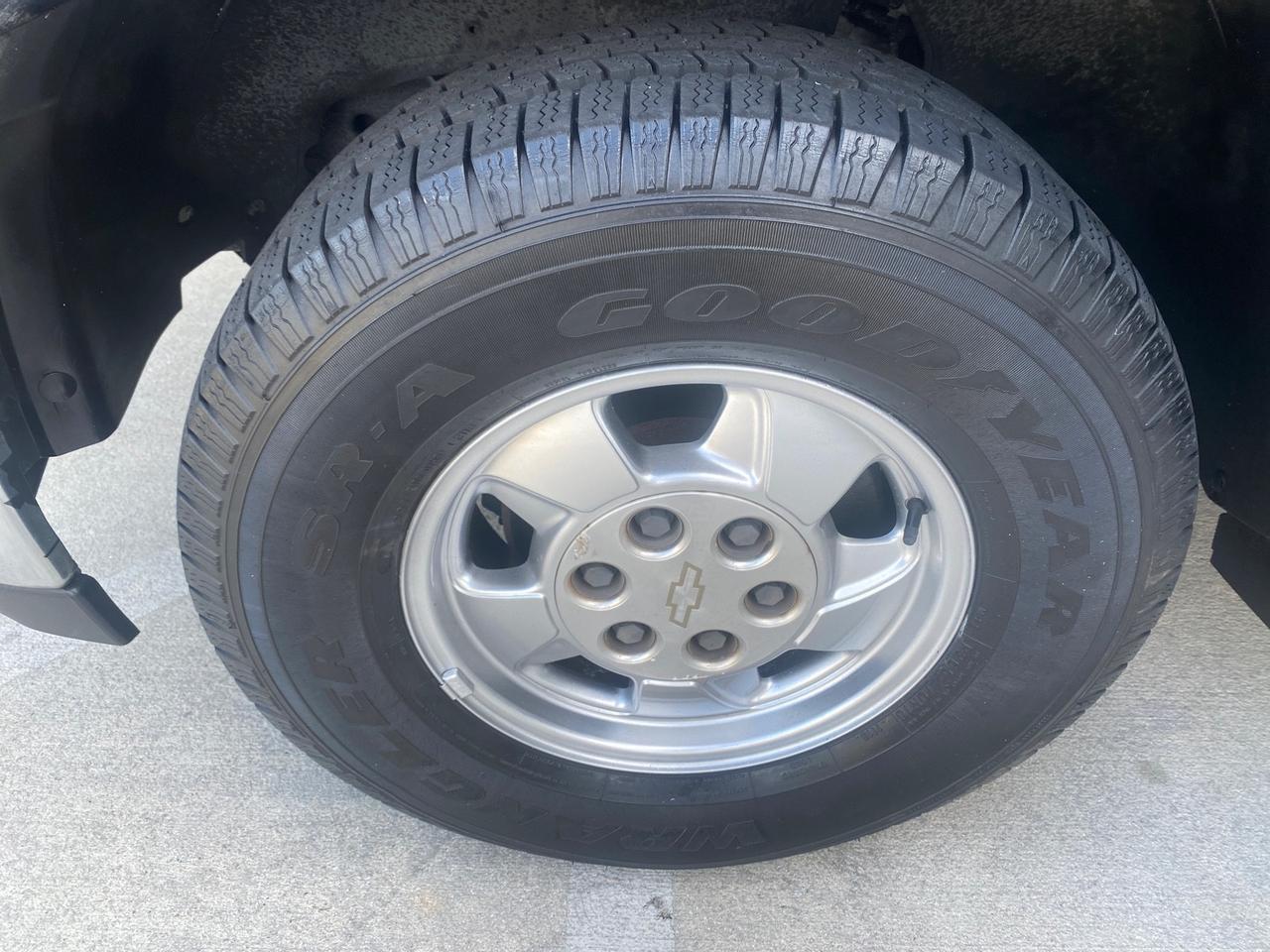 2001 Chevrolet Suburban LT 1 OWNER 44 SERVICES NO ACCIDENTS Pompano Beach FL