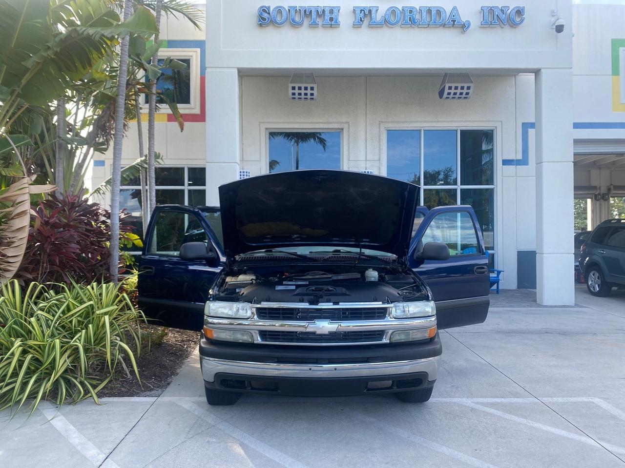 2001 Chevrolet Suburban LT 1 OWNER 44 SERVICES NO ACCIDENTS Pompano Beach FL