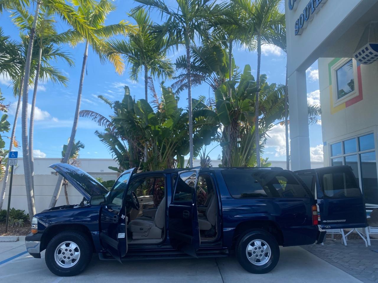 2001 Chevrolet Suburban LT 1 OWNER 44 SERVICES NO ACCIDENTS Pompano Beach FL