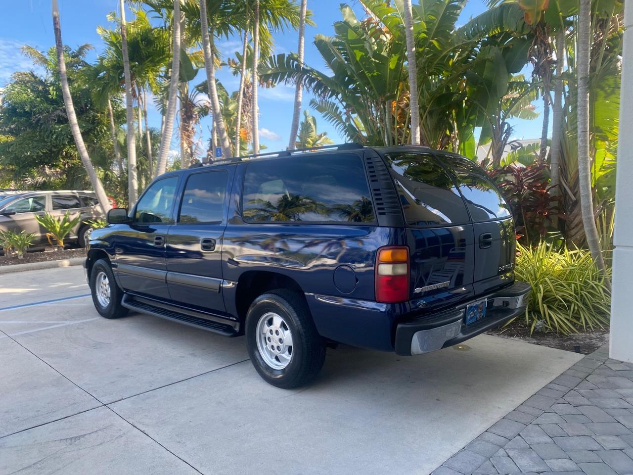 2001 Chevrolet Suburban LT 1 OWNER 44 SERVICES NO ACCIDENTS Pompano Beach FL