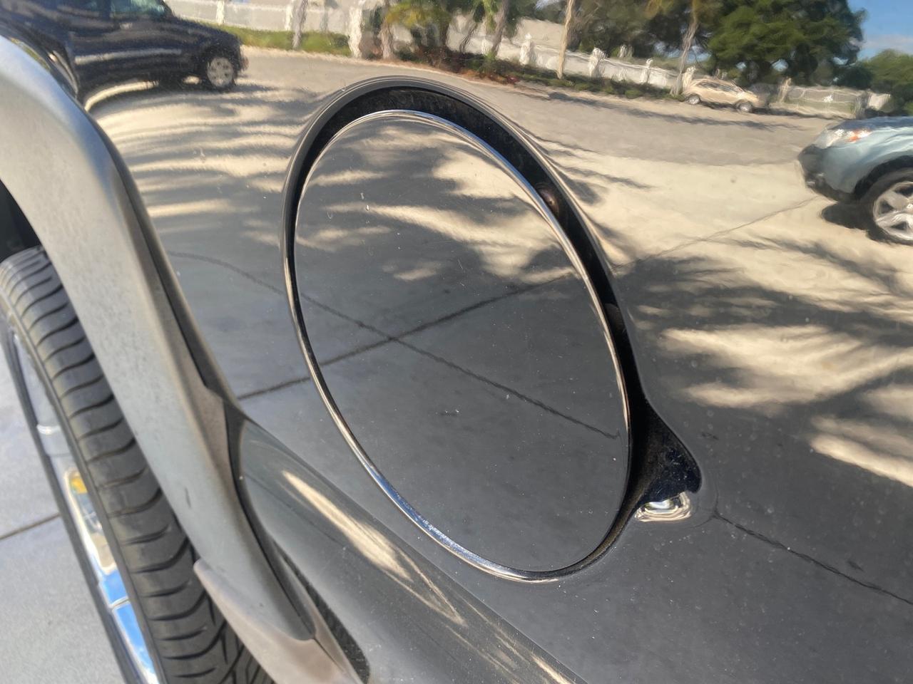 2001 Chevrolet Suburban LT Z71 1 FL 4WD 44 SERVICES NO ACCIDENTS Pompano Beach FL