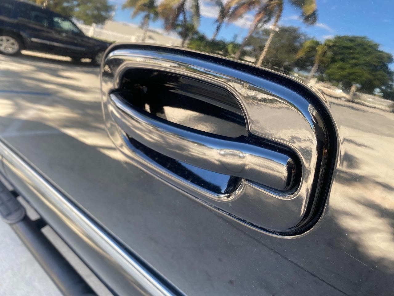 2001 Chevrolet Suburban LT Z71 1 FL 4WD 44 SERVICES NO ACCIDENTS Pompano Beach FL