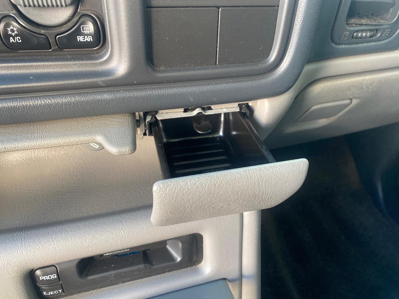 2001 Chevrolet Suburban LT Z71 1 FL 4WD 44 SERVICES NO ACCIDENTS Pompano Beach FL