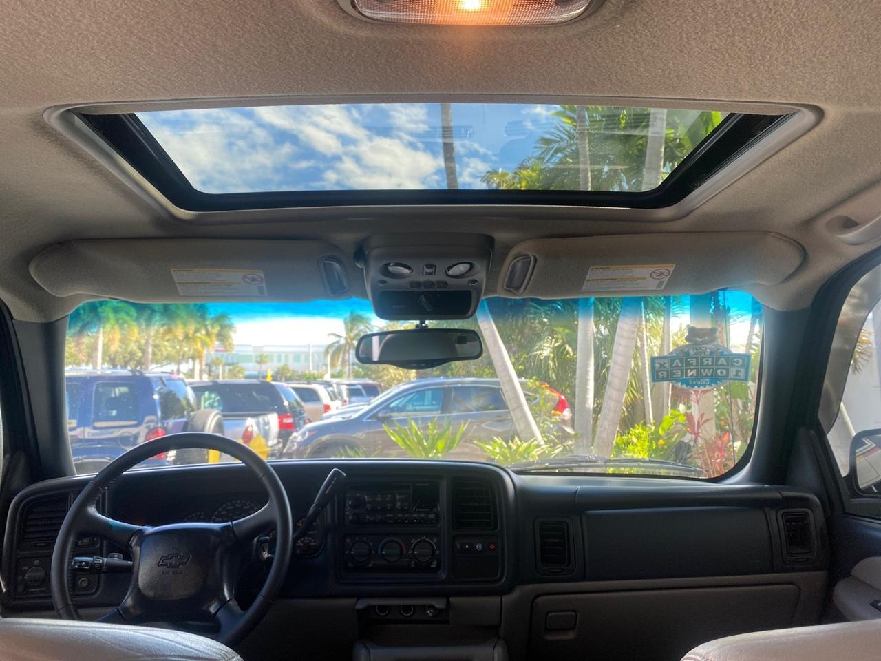 2001 Chevrolet Suburban LT Z71 1 FL 4WD 44 SERVICES NO ACCIDENTS Pompano Beach FL