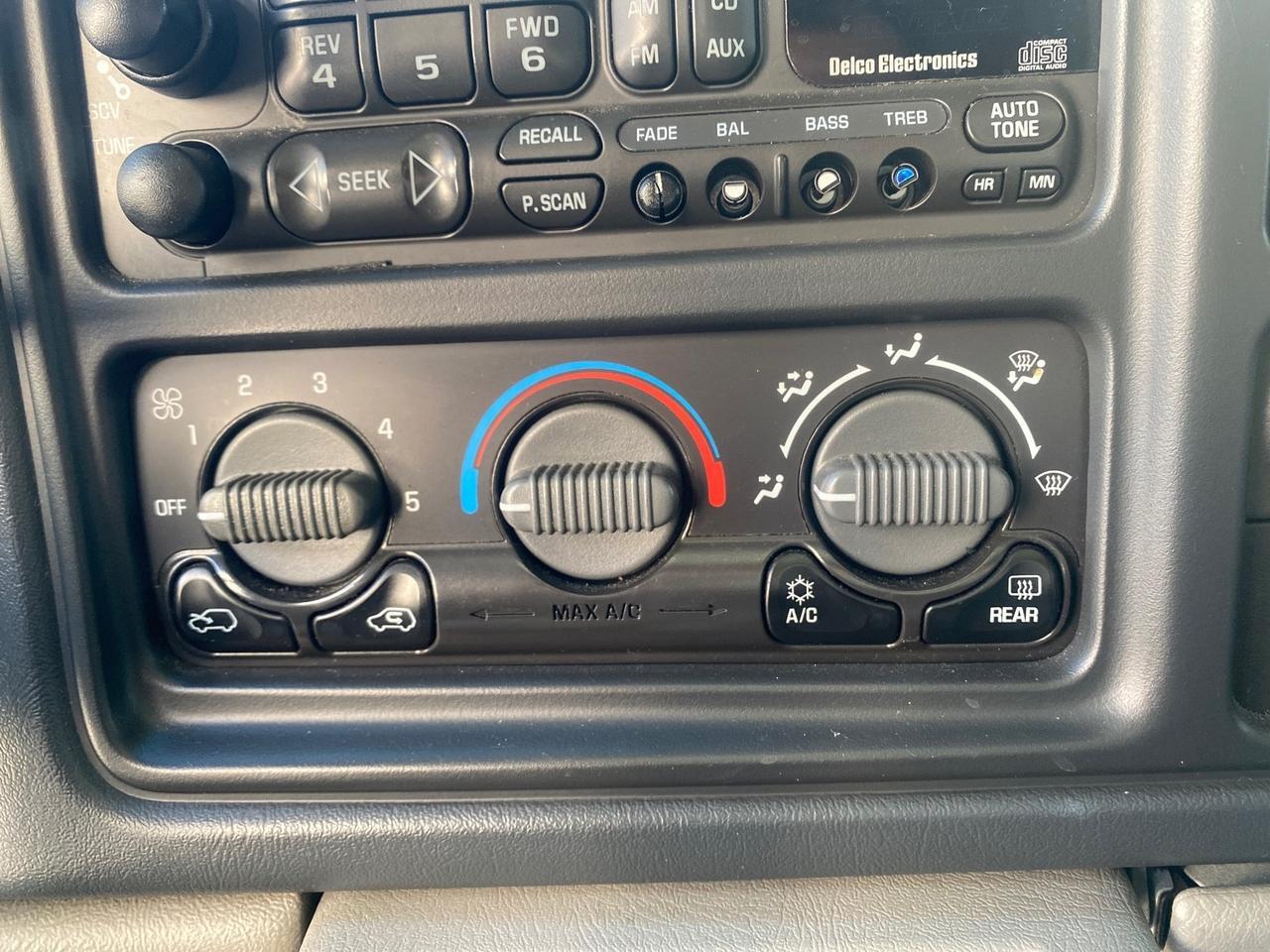 2001 Chevrolet Suburban LT Z71 1 FL 4WD 44 SERVICES NO ACCIDENTS Pompano Beach FL