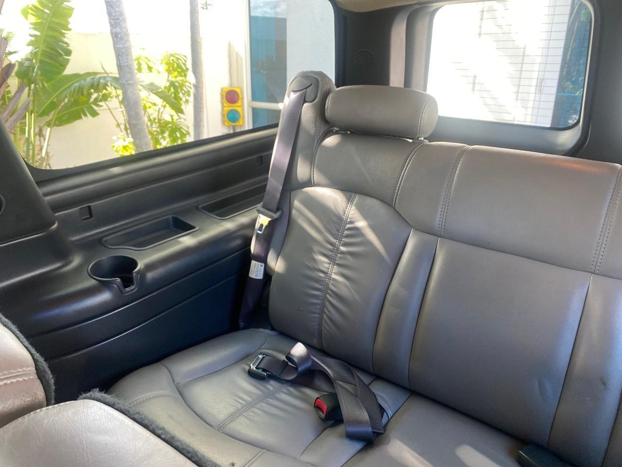 2001 Chevrolet Suburban LT Z71 1 FL 4WD 44 SERVICES NO ACCIDENTS Pompano Beach FL