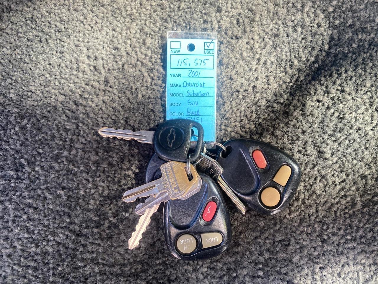 2001 Chevrolet Suburban LT Z71 1 FL 4WD 44 SERVICES NO ACCIDENTS Pompano Beach FL