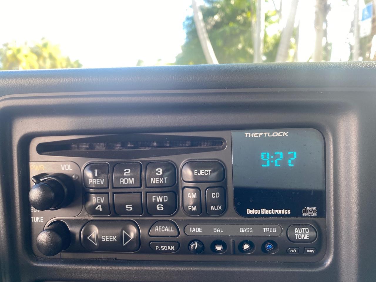 2001 Chevrolet Suburban LT Z71 1 FL 4WD 44 SERVICES NO ACCIDENTS Pompano Beach FL