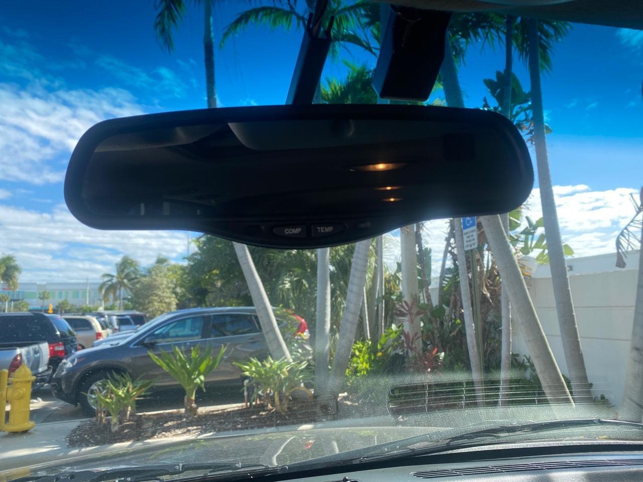 2001 Chevrolet Suburban LT Z71 1 FL 4WD 44 SERVICES NO ACCIDENTS Pompano Beach FL