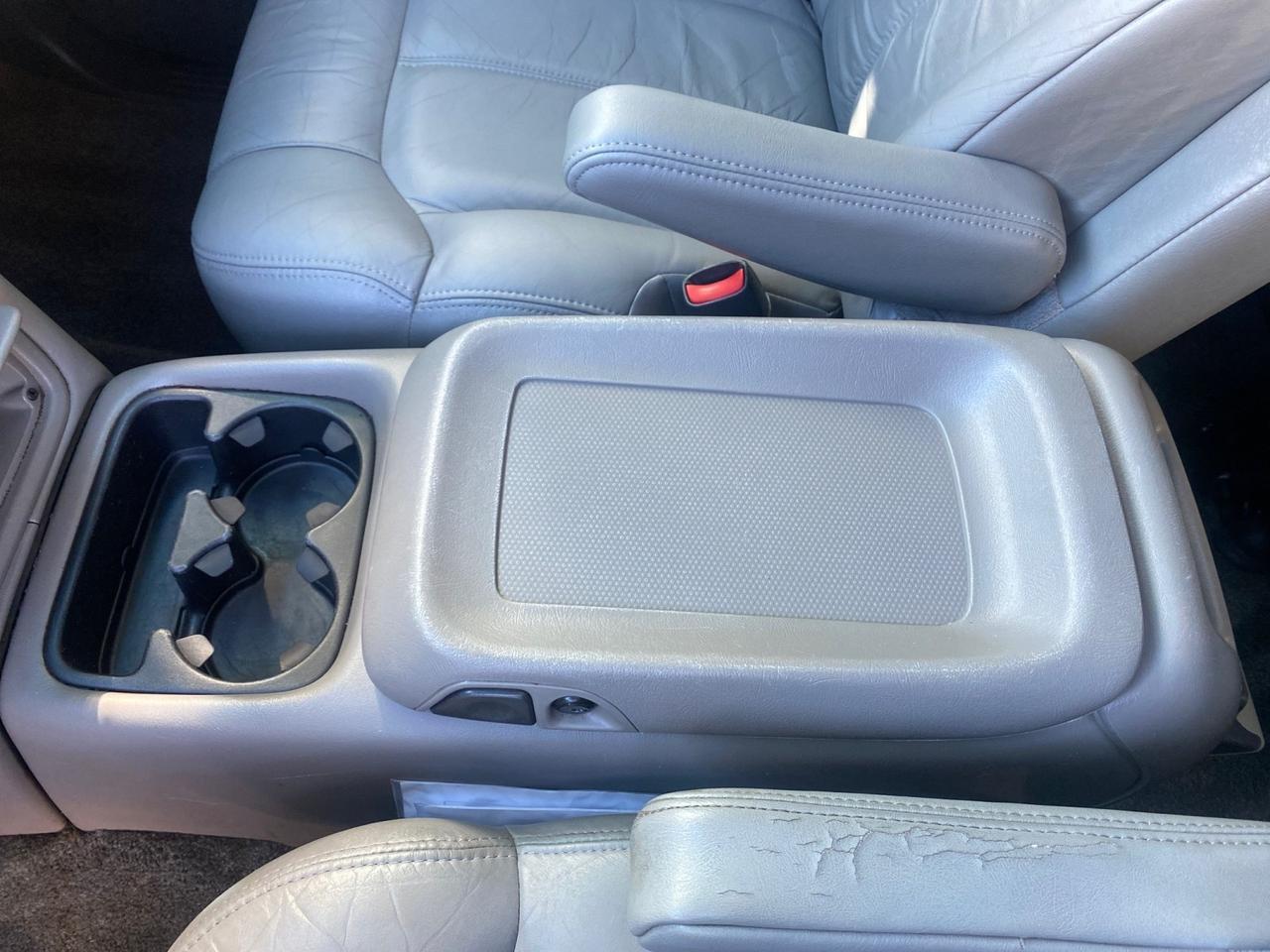 2001 Chevrolet Suburban LT Z71 1 FL 4WD 44 SERVICES NO ACCIDENTS Pompano Beach FL