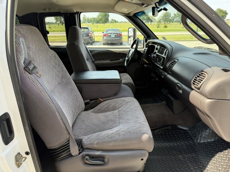 2001 Dodge 3500 DRW Diesel 76k exempt mi's Collinsville OK
