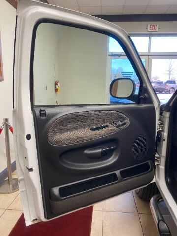 2001 Dodge Ram 1500 SLT 5.9V8 4WD Charlotte NC