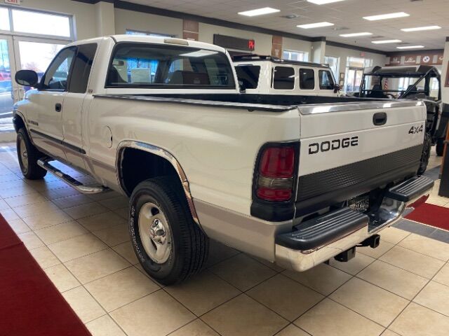 2001 Dodge Ram 1500 SLT 5.9V8 4WD