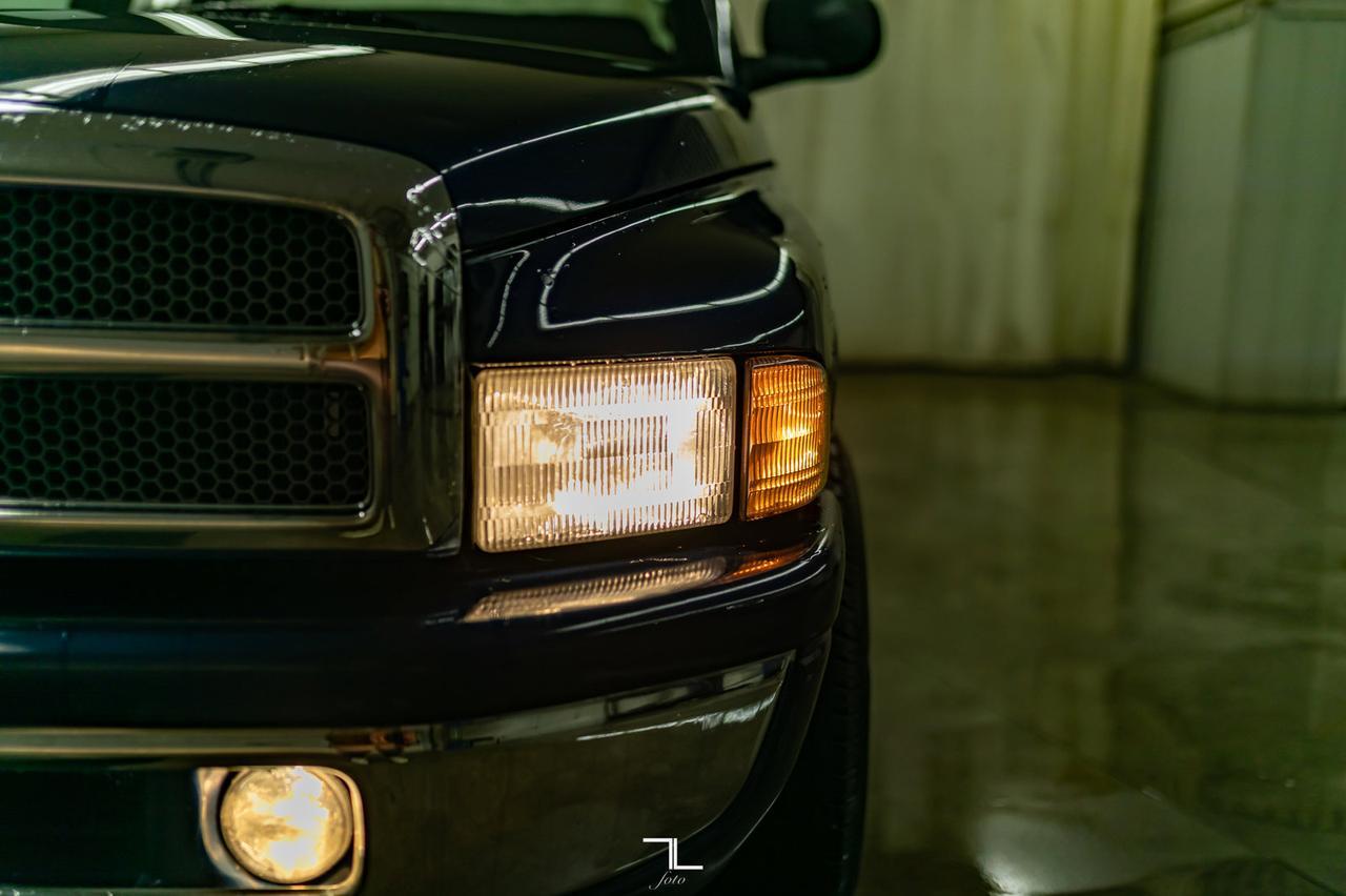 2001 Dodge Ram 2500 4x2 Quad Cab Laramie SLT V10 Red Deer AB