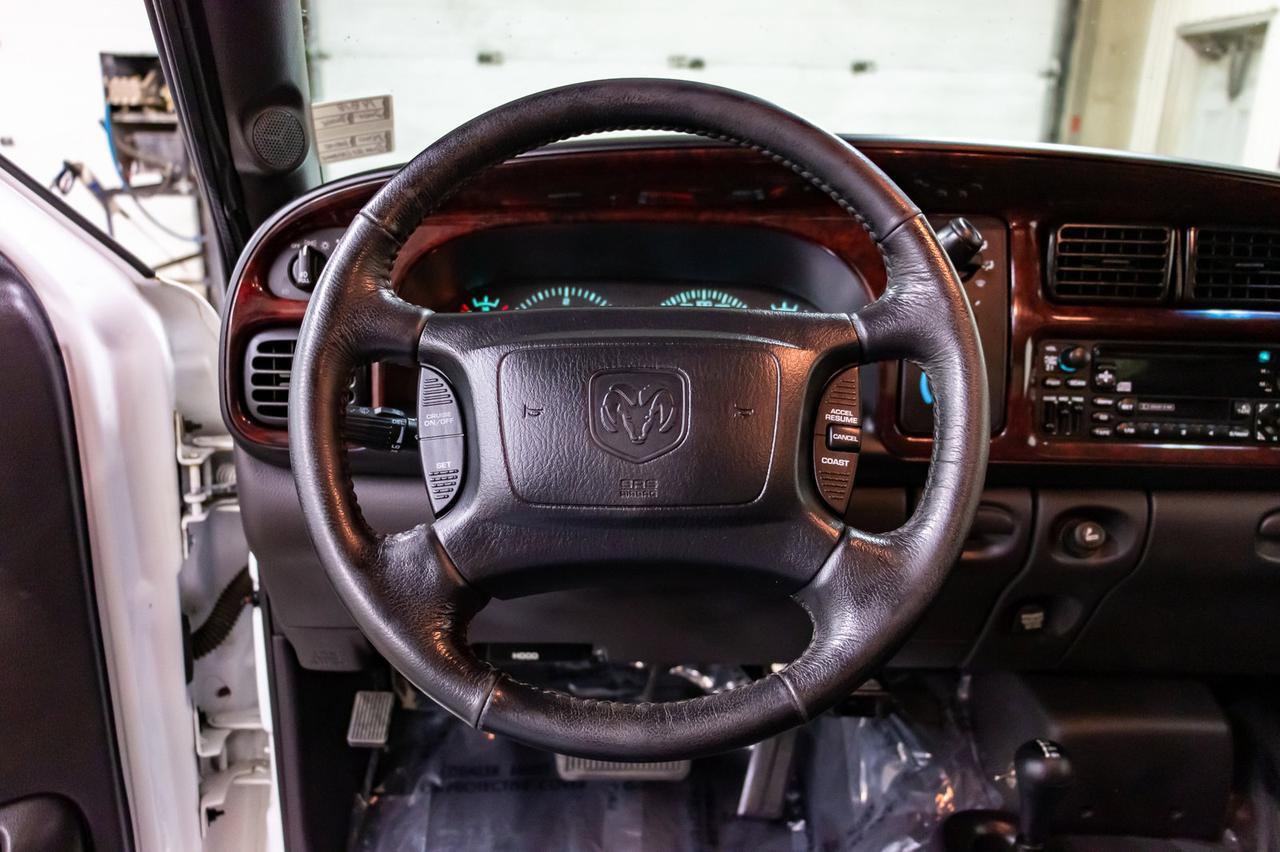 2001 Dodge Ram 2500 4x4 Quad Cab SLT Laramie Diesel Leather Red Deer AB