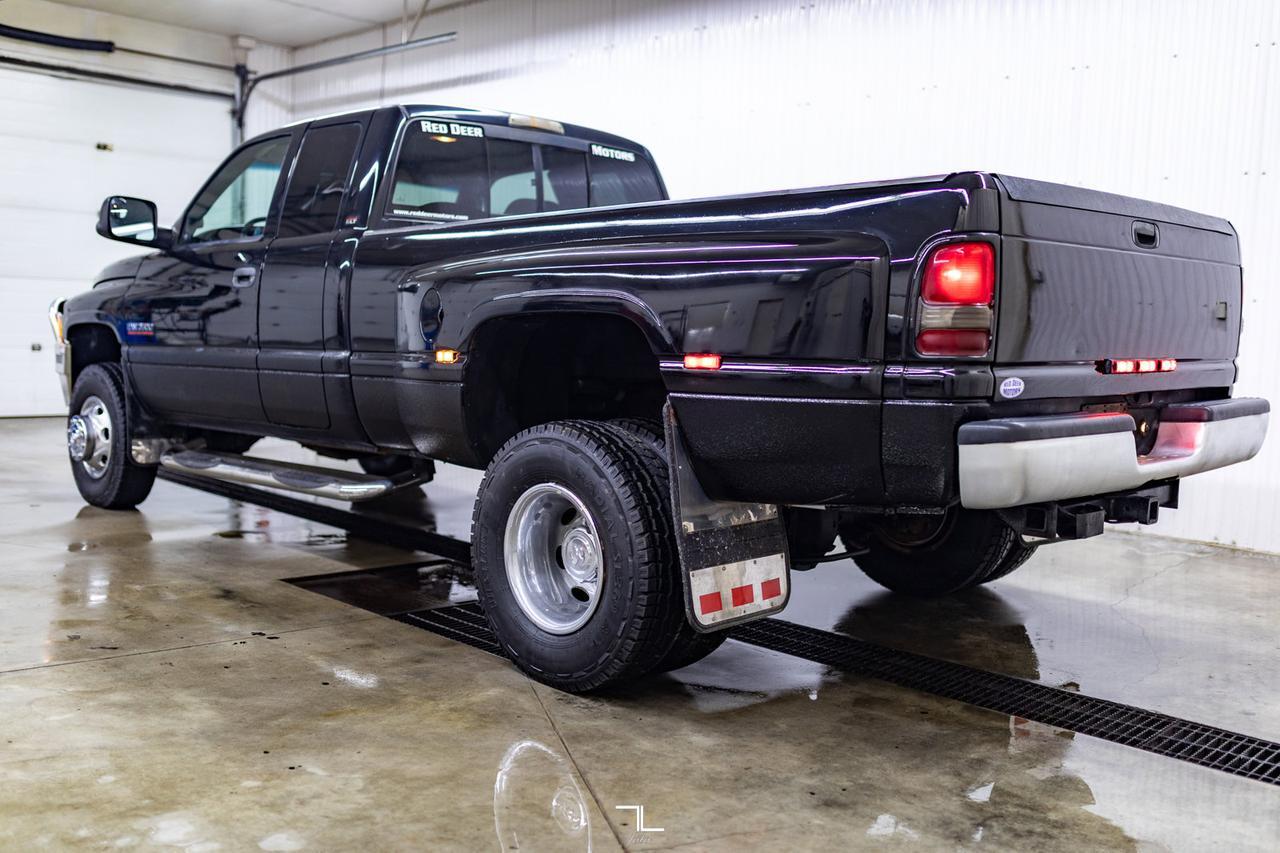 2001 Dodge Ram 3500 4x4 Quad Cab SLT Laramie Diesel Dually Leather Red Deer AB