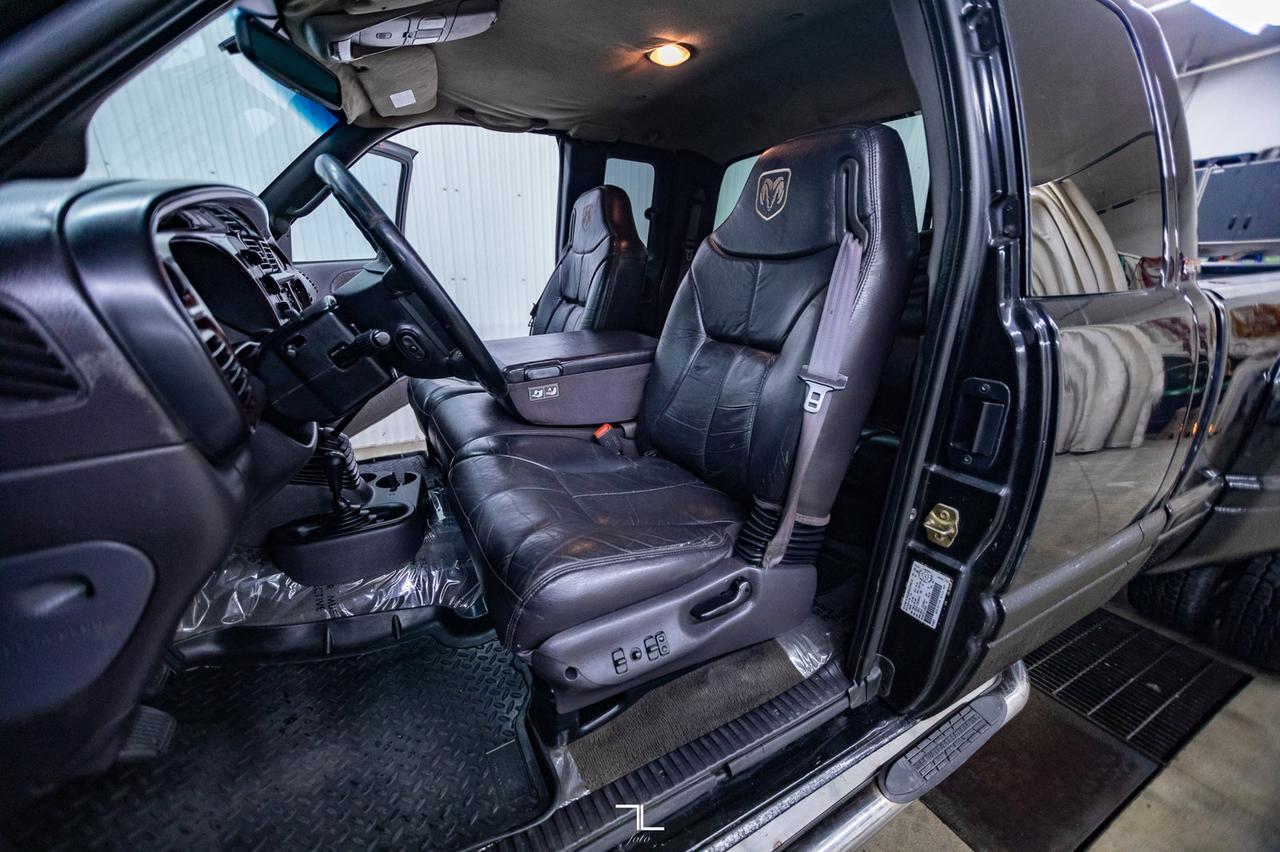 2001 Dodge Ram 3500 4x4 Quad Cab SLT Laramie Diesel Dually Leather Red Deer AB