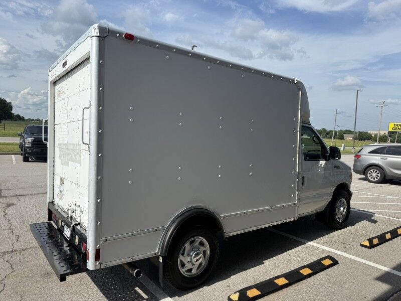 2001 Ford E-350 Collinsville OK