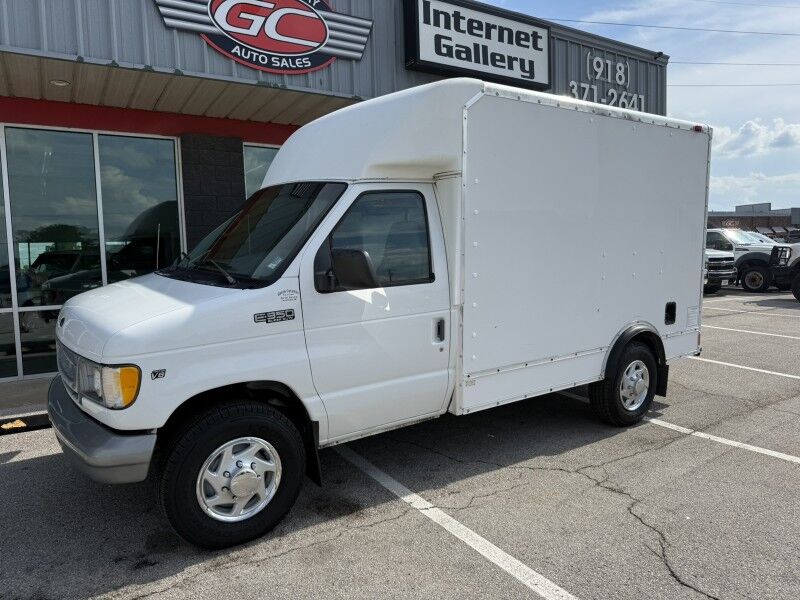 2001 Ford E-350 Collinsville OK