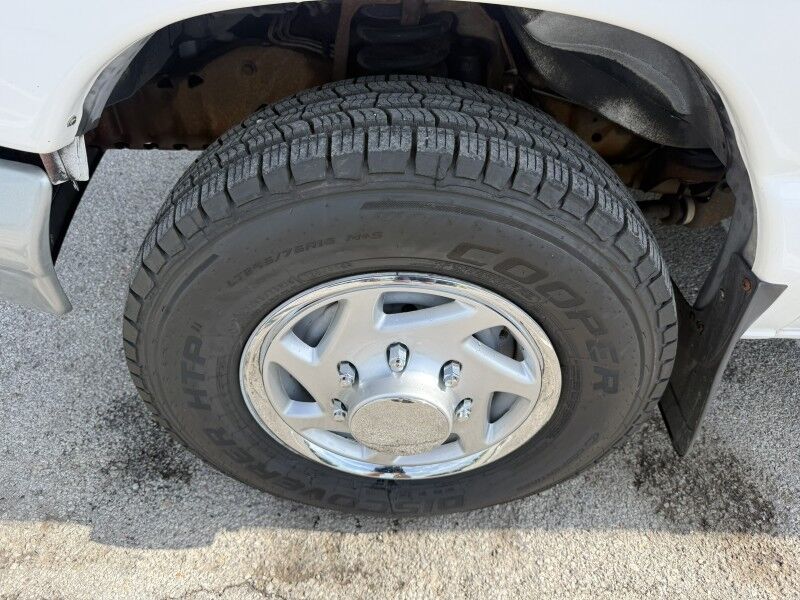 2001 Ford E-350 Collinsville OK