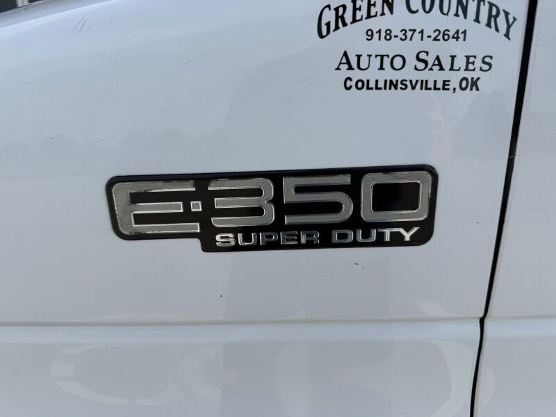 2001 Ford E-350 Collinsville OK