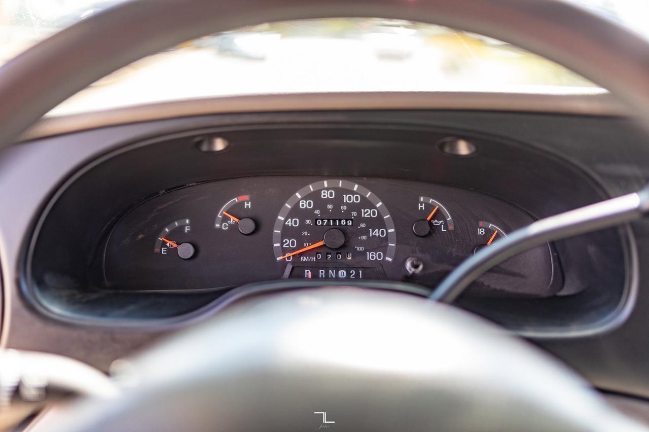 2001 Ford E-450 Cutaway Bus Wheelchair Lift Red Deer AB