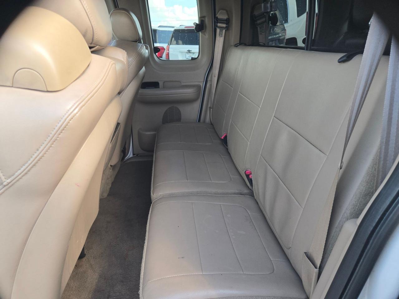 2001 Ford F-150 Lariat Castroville TX