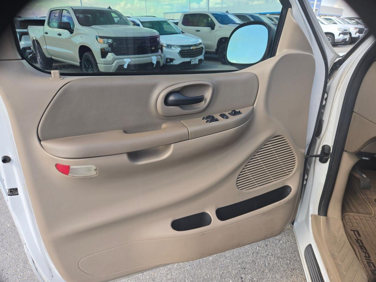 2001 Ford F-150 Lariat Castroville TX