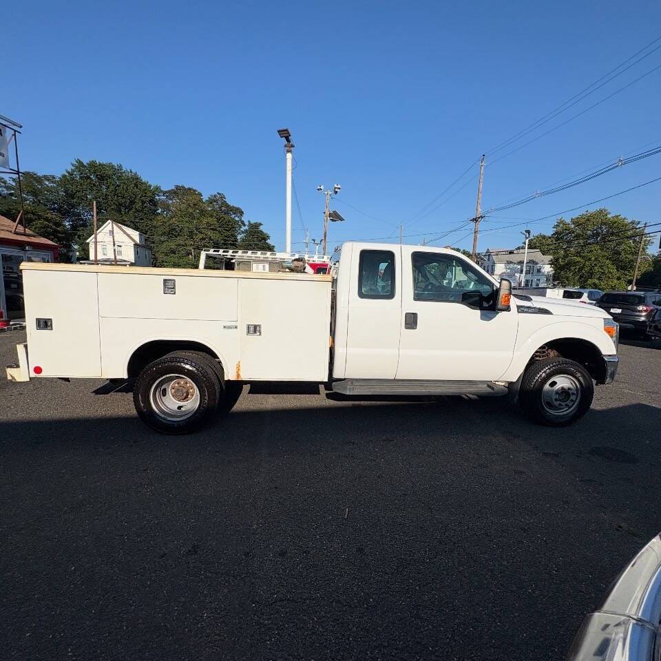 2001 Ford F-350 Super Duty 4X2 2dr Regular Cab 140.8 164.8 in. WB Edison NJ