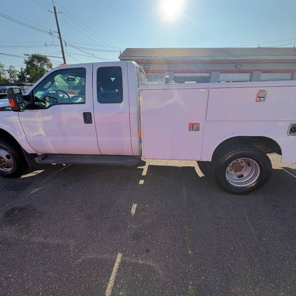 2001 Ford F-350 Super Duty 4X2 2dr Regular Cab 140.8 164.8 in. WB Edison NJ