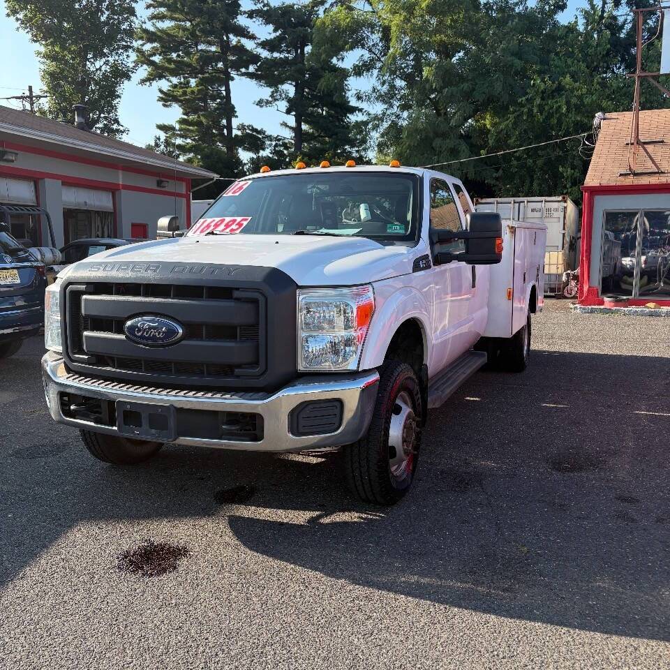 2001 Ford F-350 Super Duty 4X2 2dr Regular Cab 140.8 164.8 in. WB Edison NJ
