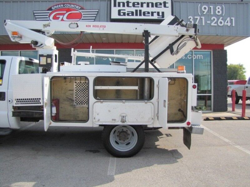 2001 Ford F-450 V10 Bucket Truck XL Collinsville OK