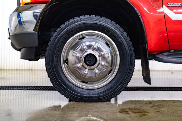 2001 Ford F-550 4x4 Reg Cab XLT Service Body Diesel Red Deer AB