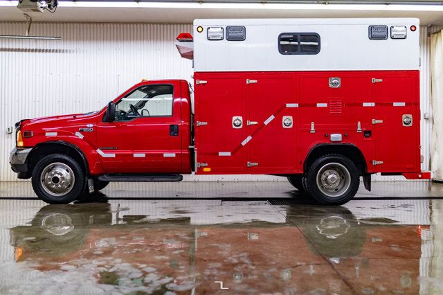 2001 Ford F-550 4x4 Reg Cab XLT Service Body Diesel Red Deer AB