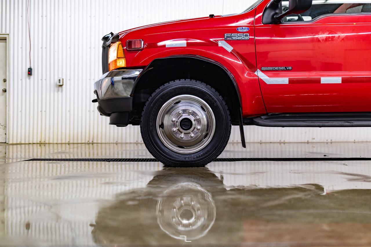 2001 Ford F-550 4x4 Reg Cab XLT Service Body Diesel Red Deer AB