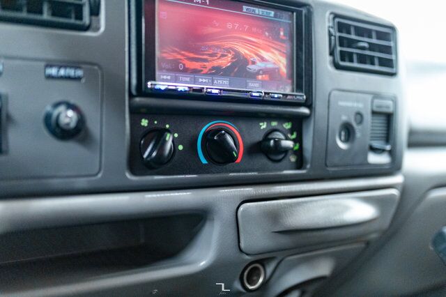 2001 Ford F-550 4x4 Reg Cab XLT Service Body Diesel Red Deer AB