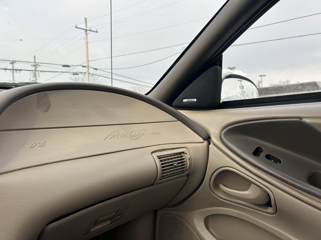 2001 Ford Mustang V6 Crestwood KY