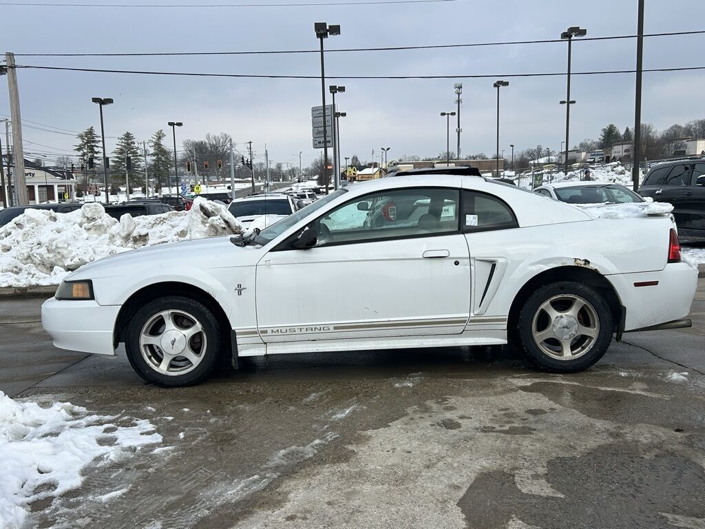 2001 Ford Mustang V6 Crestwood KY