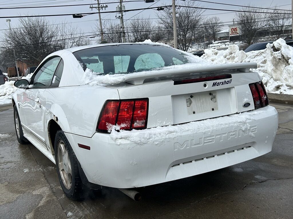 2001 Ford Mustang V6 Crestwood KY