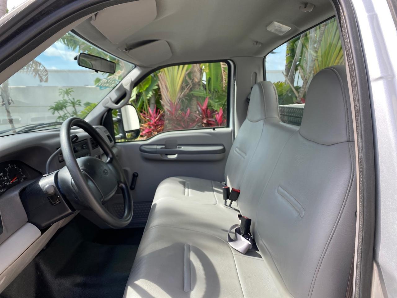 2001 Ford Super Duty F-350 DRW DUALLY XL 1 OWNER LOW MILES 14,269 Pompano Beach FL