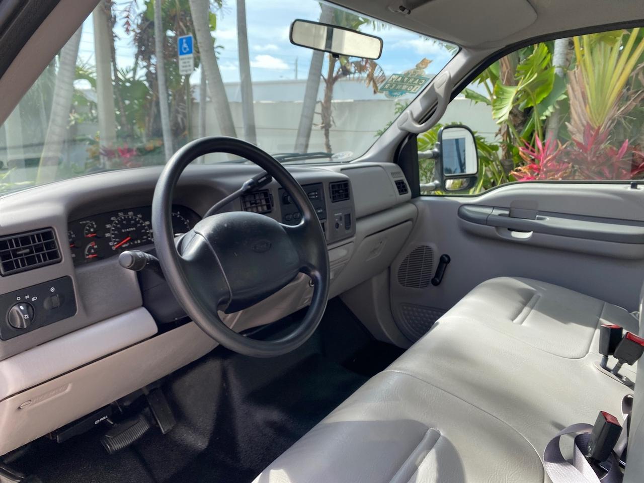 2001 Ford Super Duty F-350 DRW DUALLY XL 1 OWNER LOW MILES 14,269 Pompano Beach FL