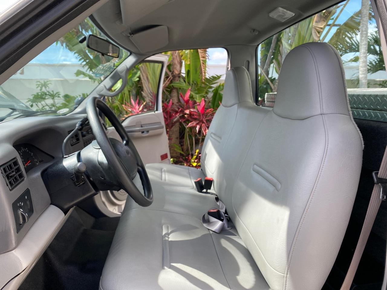 2001 Ford Super Duty F-350 DRW DUALLY XL 1 OWNER LOW MILES 14,269 Pompano Beach FL