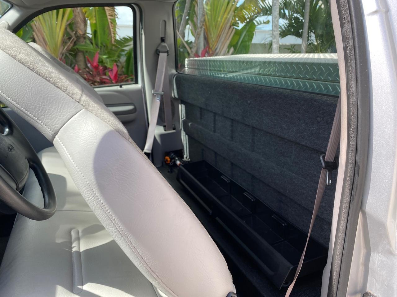 2001 Ford Super Duty F-350 DRW DUALLY XL 1 OWNER LOW MILES 14,269 Pompano Beach FL