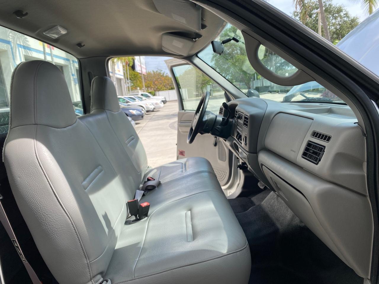 2001 Ford Super Duty F-350 DRW DUALLY XL 1 OWNER LOW MILES 14,269 Pompano Beach FL