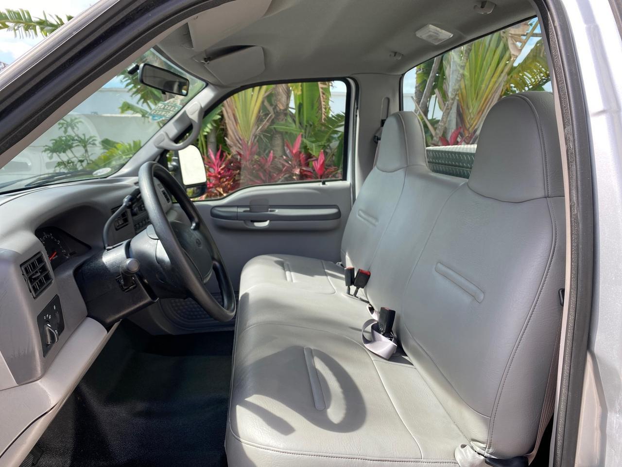 2001 Ford Super Duty F-350 DRW DUALLY XL 1 OWNER LOW MILES 14,269 Pompano Beach FL