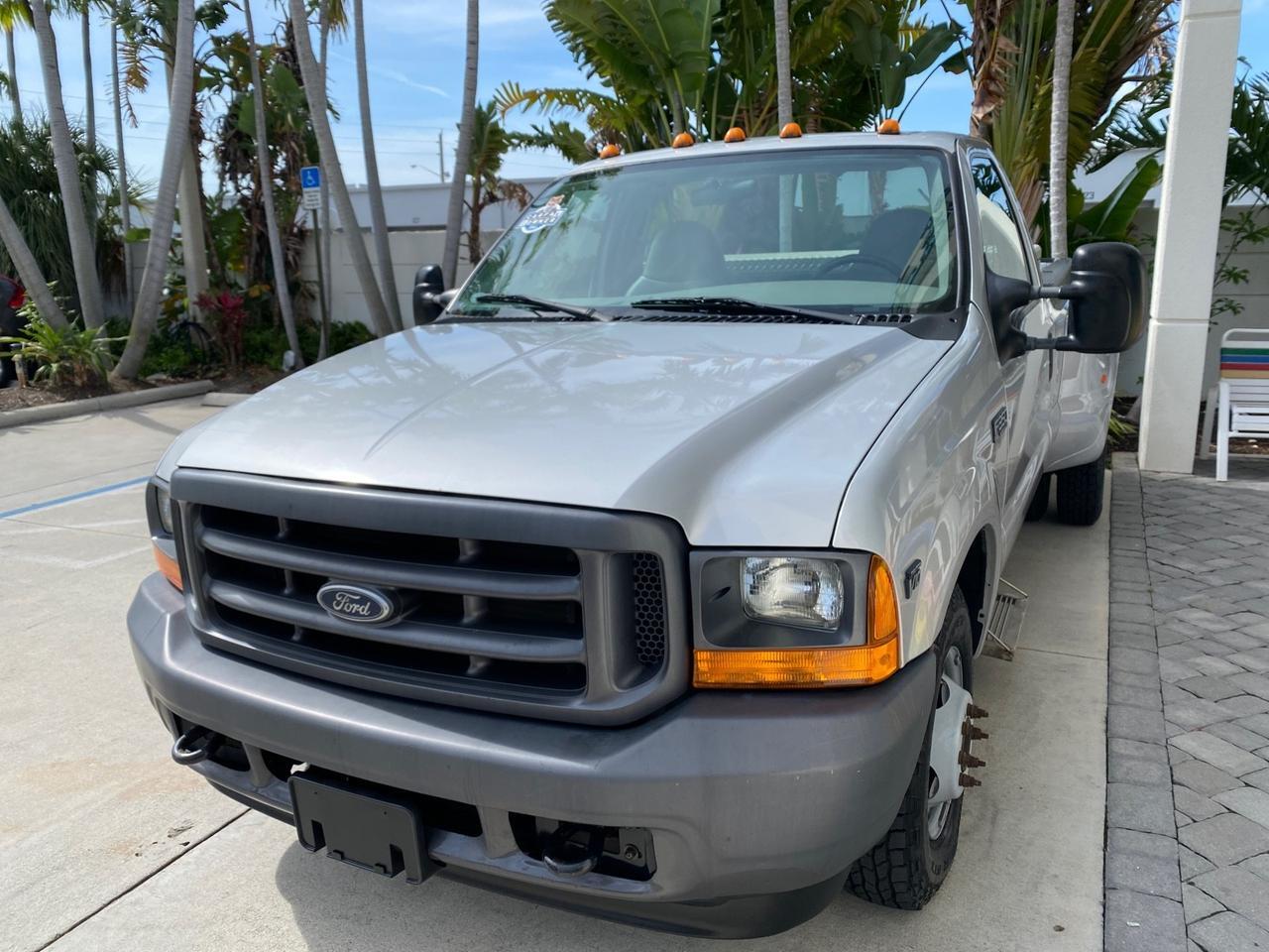 2001 Ford Super Duty F-350 DRW DUALLY XL 1 OWNER LOW MILES 14,269 Pompano Beach FL