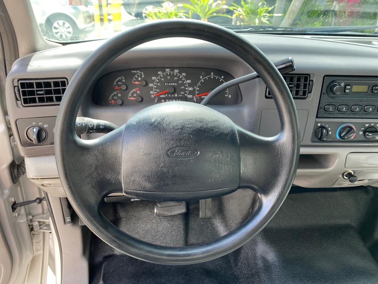2001 Ford Super Duty F-350 DRW DUALLY XL 1 OWNER LOW MILES 14,269 Pompano Beach FL