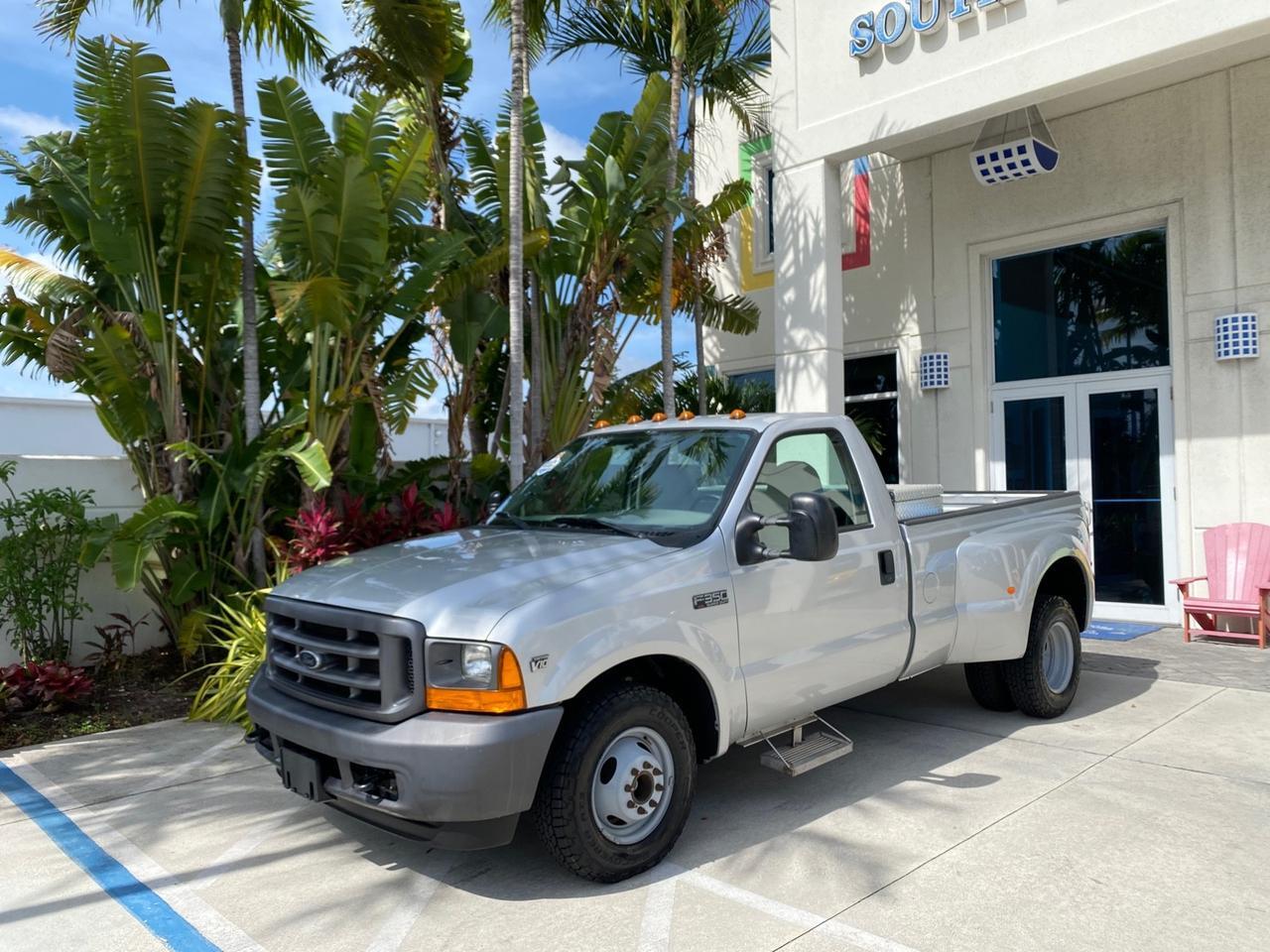 2001 Ford Super Duty F-350 DRW DUALLY XL 1 OWNER LOW MILES 14,269 Pompano Beach FL
