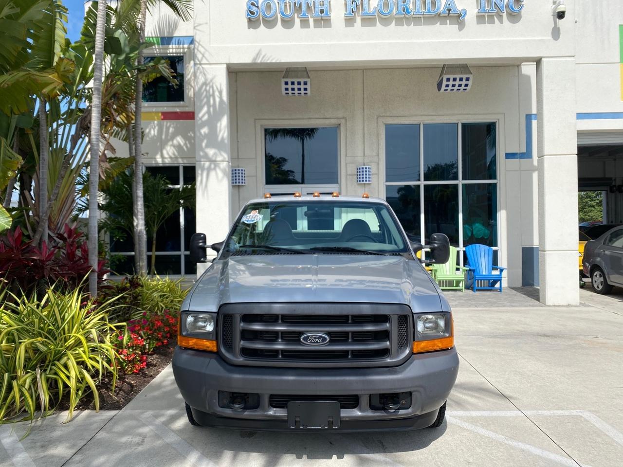 2001 Ford Super Duty F-350 DRW DUALLY XL 1 OWNER LOW MILES 14,269 Pompano Beach FL